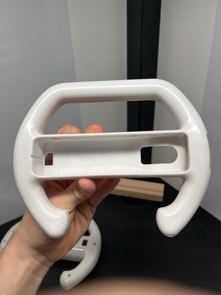 Mario Kart Wii + 2 Volanti Nintendo Wii