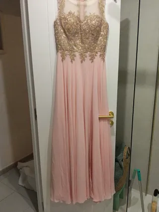 Vestido Gala Rosa Largo Pedrería Dorada