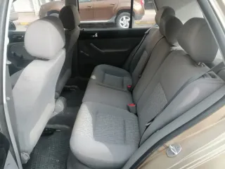 Volkswagen Golf 2005