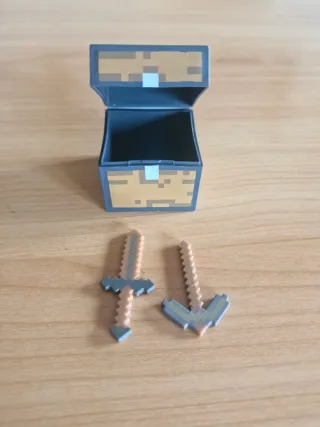 Figuras Minecraft: Steve, Cofre y Mesa