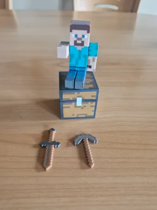 Figuras Minecraft: Steve, Cofre y Mesa
