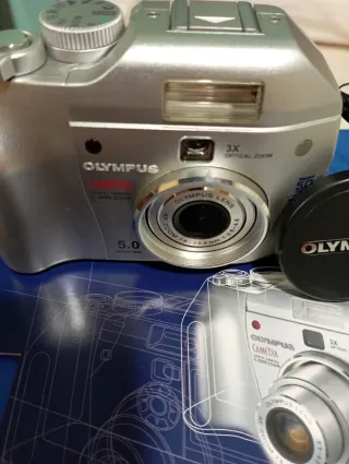 Olympus C-5000 Zoom Camedia Cámara Digital