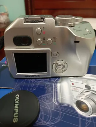 Olympus C-5000 Zoom Camedia Cámara Digital