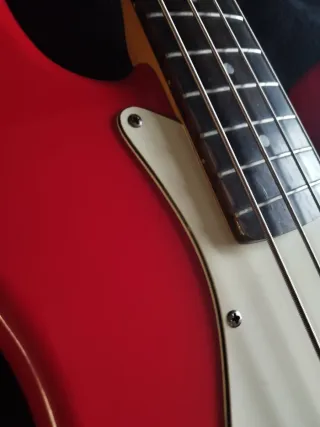 Bajo Eléctrico Hurracane Jane Jazz Bass