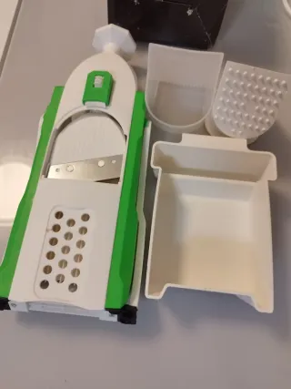 Mandolina Cocina Verde y Blanca