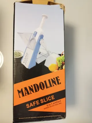 Mandolina Cocina Verde y Blanca