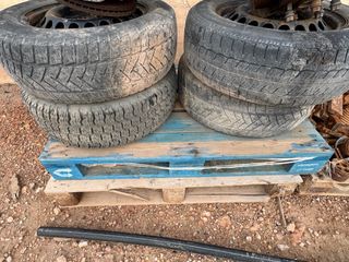 Llanta Volkswagen T5 con neumático