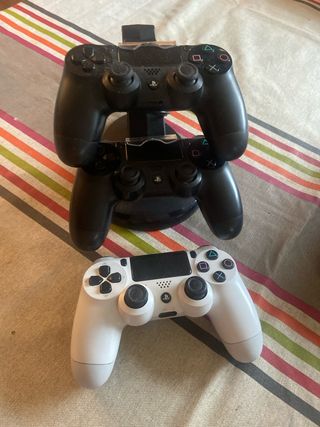 Pack PS4: 3 Mandos y 7 Juegos