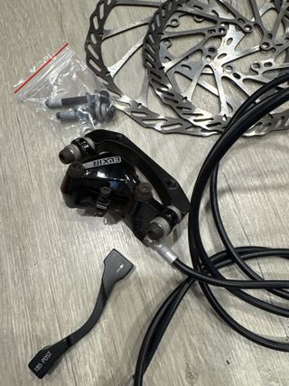 Travões Avid Elixir