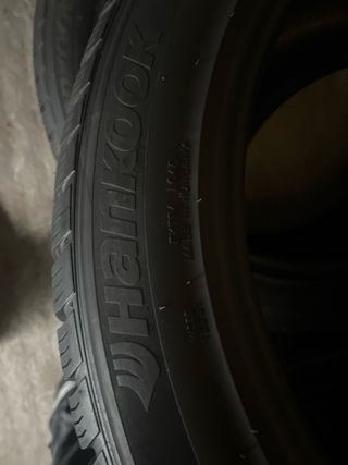 Pareja Neumáticos 255/45/19 104W 2019