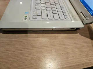Sony VAIO Portátil Blanco