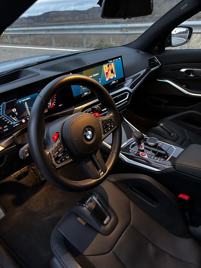 BMW Serie 3 2024, foto 8