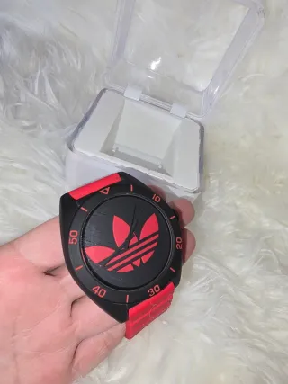 Reloj Adidas Negro y Rojo