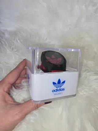 Reloj Adidas Negro y Rojo