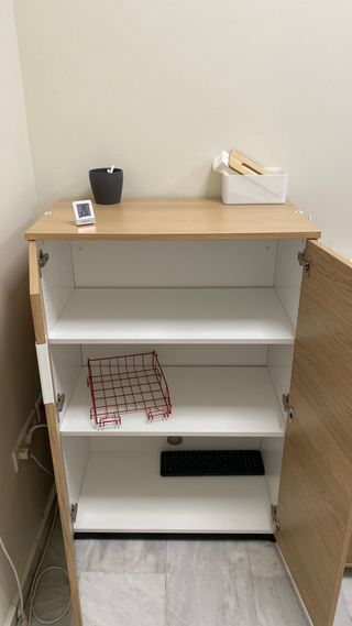 Armario bajo de oficina madera clara