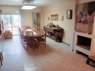 Casa adosada en venta en Esparreguera