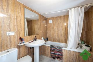 Casa adosada en venta en Albolote