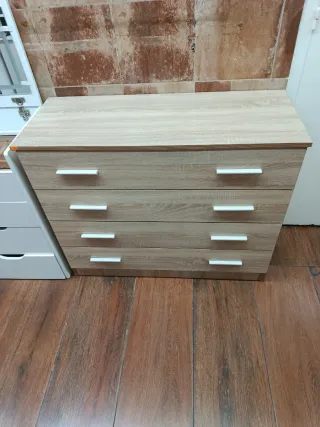 Cómoda 4 cajones madera