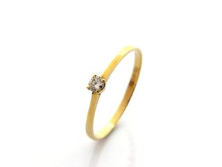 anillo oro 18k con piedra con diamante