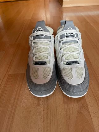 Louis Vuitton Skate Grises