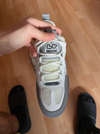 Louis Vuitton Skate Grises