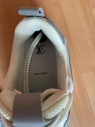 Louis Vuitton Skate Grises