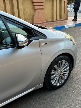 Peugeot 208 2017