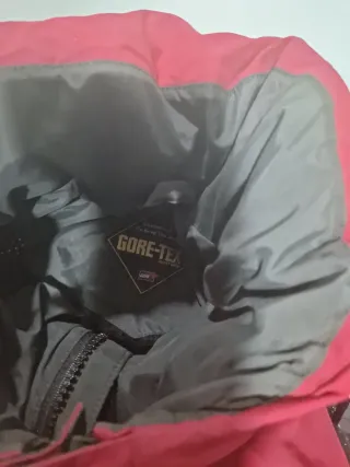 Chaqueta de montaña Trangoworld Roja GORE TEX