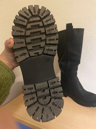 Botas altas negras