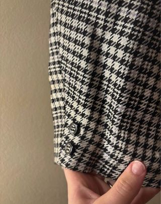 Giacca a quadri bianca e nera