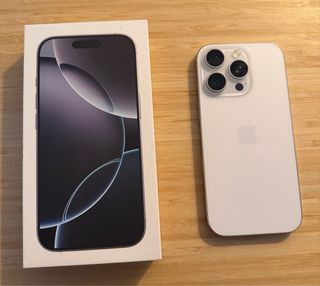 iPhone 16 Pro Blanco Titanium 256GB