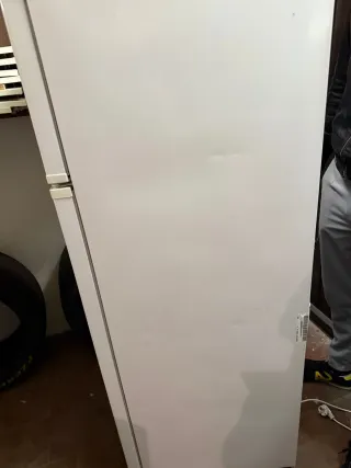 Frigorifero Smeg bianco con freezer