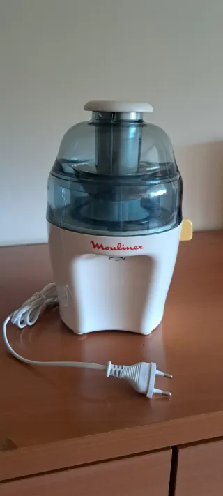 Licuadora Moulinex Blanca y Azul