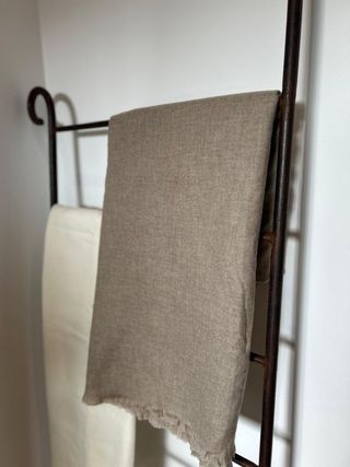 Toallero de hierro forjado con diseño espiral