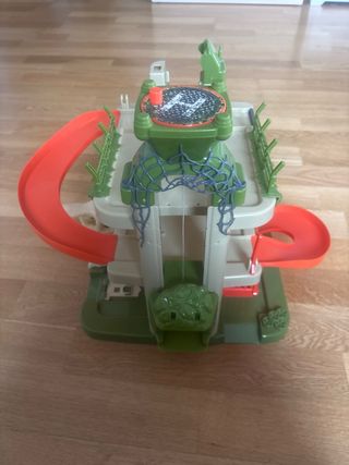 Parking de coches de juguete