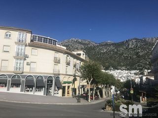 Local comercial en venta en Ubrique