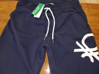 Pantalón de chándal Benetton azu/PRECIO 45 EN TIEN