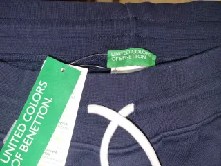 Pantalón de chándal Benetton azu/PRECIO 45 EN TIEN