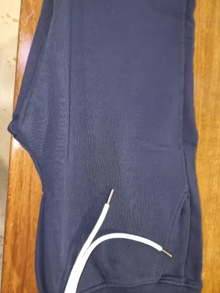 Pantalón de chándal Benetton azu/PRECIO 45 EN TIEN