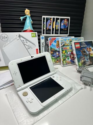 Nintendo 3DS XL Blanca + Juegos