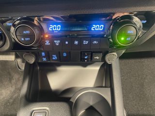 TOYOTA Hilux 2.8 D4D MHEV 220CV CD VXL AT HVO100