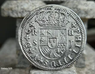 Lote 2 Reales Plata Felipe V 1723, Carlos III 1788