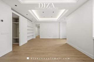 Piso en alquiler en Almagro en Madrid