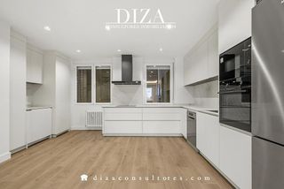 Piso en alquiler en Almagro en Madrid