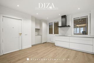 Piso en alquiler en Almagro en Madrid