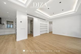 Piso en alquiler en Almagro en Madrid