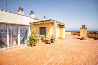 Ático en venta en L'Eixample en Figueres