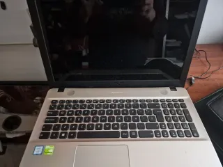 Portátil ASUS SonicMaster