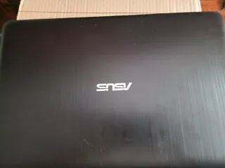 Portátil ASUS SonicMaster