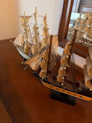 Figura de barco de vela